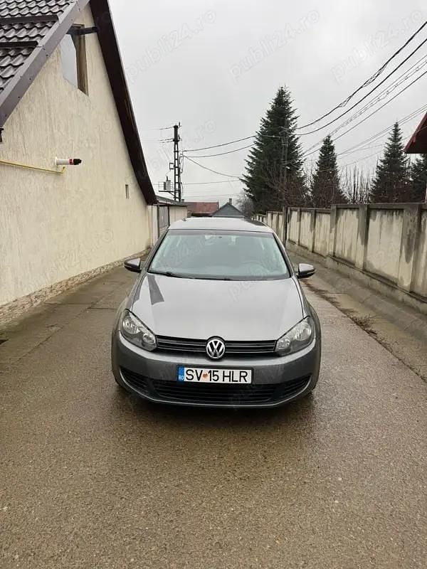 Gri Utilizat 2009 VW Golf VI Hatchback | 4.300 EUR (Super Preț) - Imagine 1/4