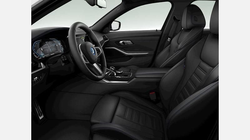 Second-hand BMW 330e Comfort Edition 292 CP (214 kW) 2022 Alb alpine Berlinǎ