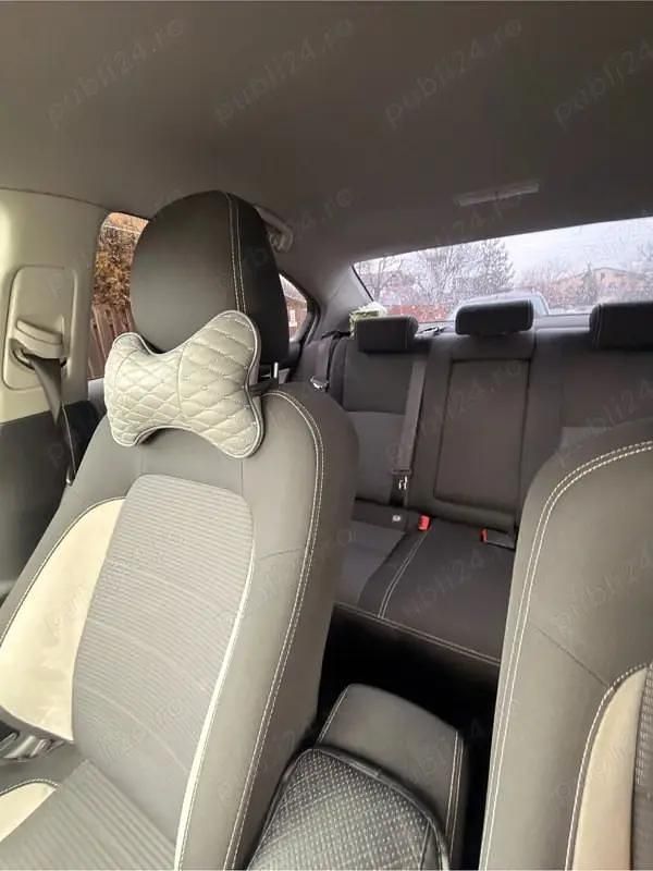 Second-hand Toyota Avensis 147 CP (108 kW) 2017 Albastru Berlinǎ