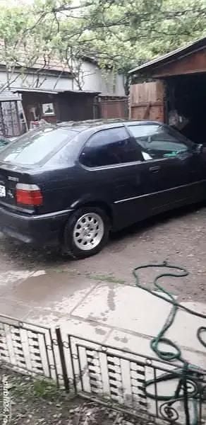 Utilizat 1998 BMW 116 Hatchback | 600 EUR - Imagine 1/2