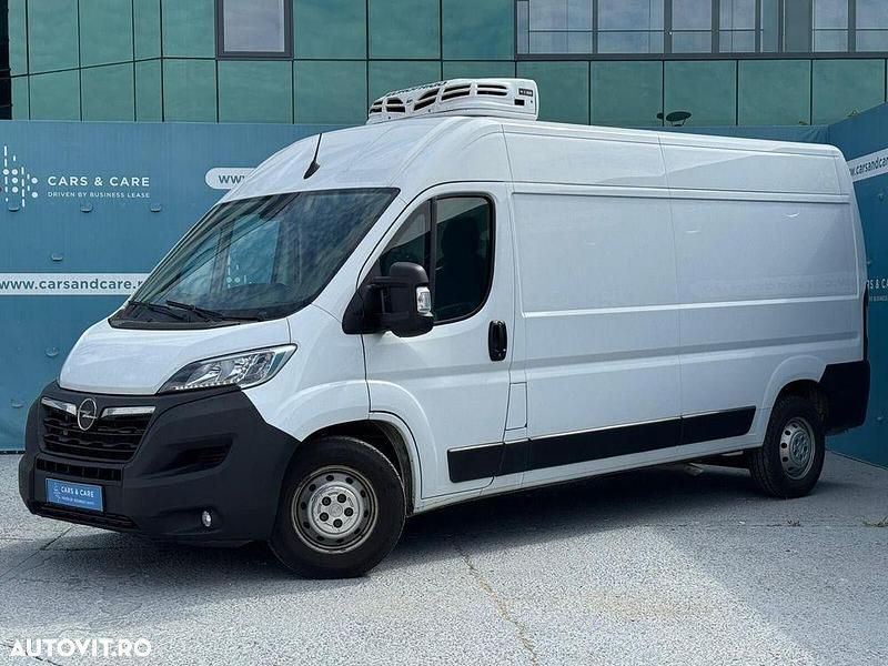Alb Utilizat 2023 Opel Movano Van | 24.990 EUR - Imagine 1/4