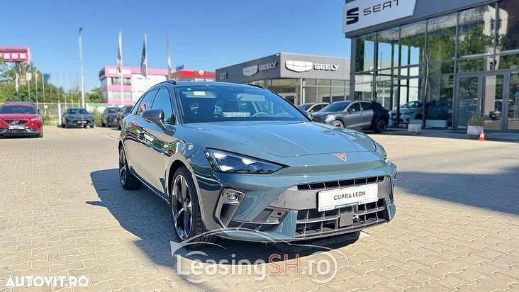Albastru Nouă 2025 Seat Leon ST Break | 28.450 EUR - Imagine 1/4