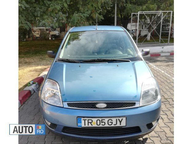 Second-hand Ford Fiesta 100 CP (73 kW) 2002 Albastru marin Hatchback