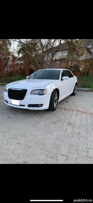 Utilizat 2014 Chrysler 300 Berlinǎ | 15.200 EUR - Imagine 1/4