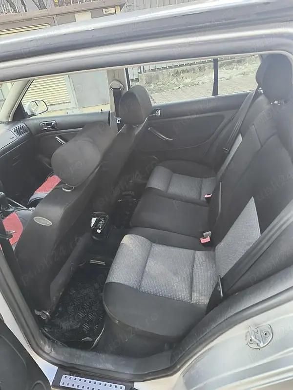 Second-hand VW Golf IV 2002 Berlinǎ