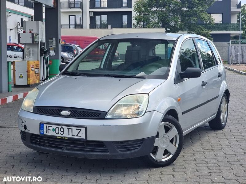 Gri Utilizat 2005 Ford Fiesta Hatchback | 899 EUR (Super Preț) - Imagine 1/4