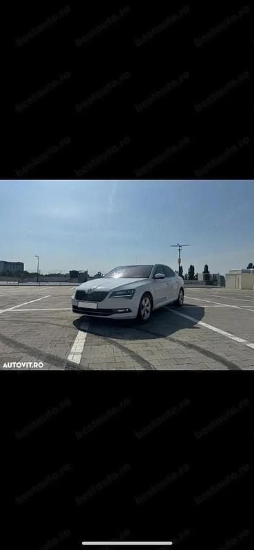 Alb Utilizat 2017 Skoda Superb Ambition Berlinǎ | 13.600 EUR (Preț OK) - Imagine 1/4