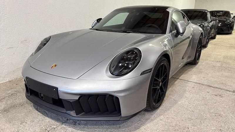 Nouă 2025 Porsche 911 Carrera GTS Coupe | 197.120 EUR - Imagine 1/1