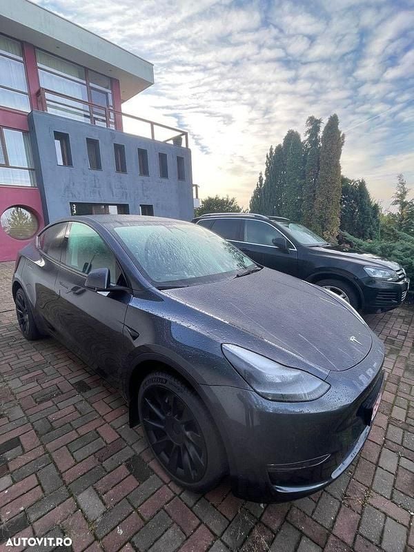 Culoaregri Utilizat 2022 Tesla Model Y Performance SUV | 39.750 EUR (Preț OK) - Imagine 1/4