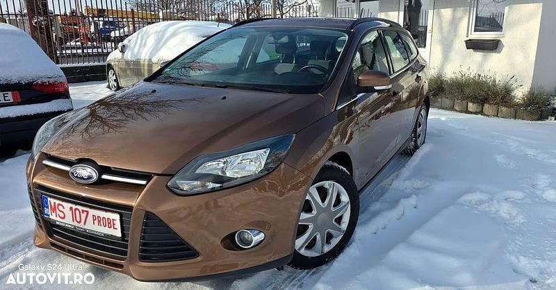 Culoaremaro Utilizat 2013 Ford Focus Trend Break | 2.999 EUR (Preț bun) - Imagine 1/4