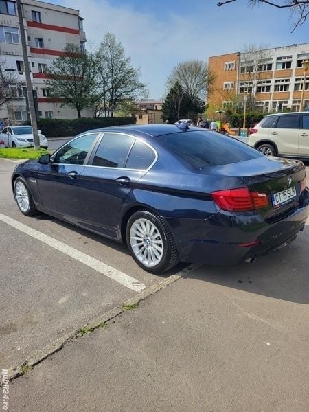 Second-hand BMW 535 350 CP (257 kW) 2013 Albastru Berlinǎ