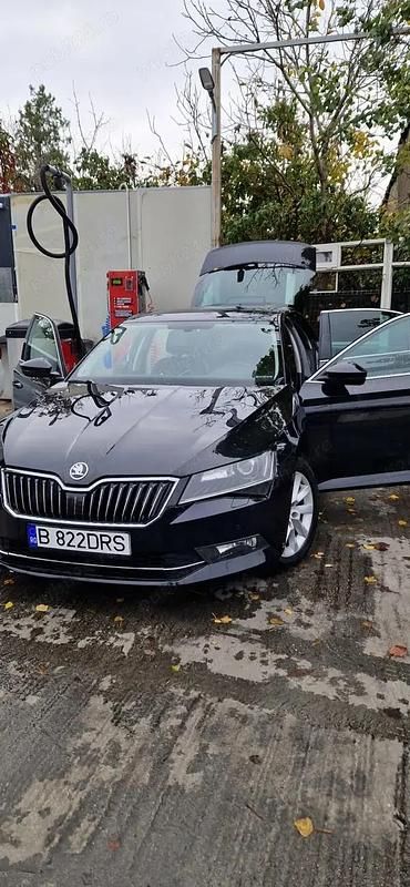 Second-hand 2018 Skoda Superb Berlinǎ | 14.000 EUR (Puțin scump) - Imagine 1/4