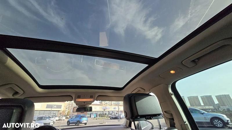 Second-hand VW Touareg Terrain Tech 245 CP (180 kW) 2013 Culoarenegru SUV