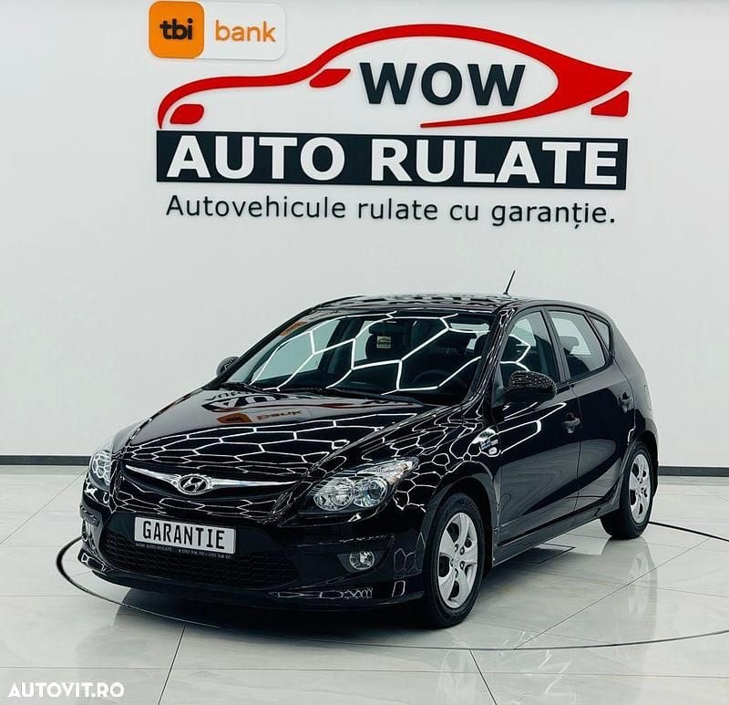 Culoarenegru Utilizat 2011 Hyundai i30 Classic Hatchback | 4.590 EUR (Preț OK) - Imagine 1/4
