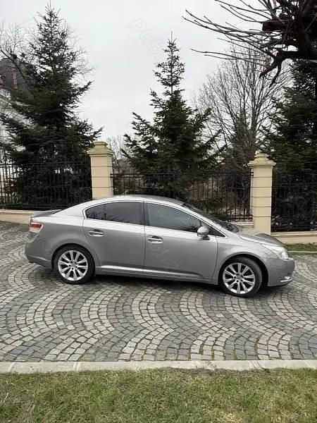 Second-hand Toyota Avensis 126 CP (92 kW) 2009 Berlinǎ