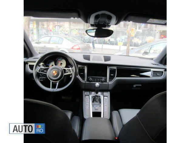 Second-hand Porsche Macan 258 CP (189 kW) 2017 Alb SUV