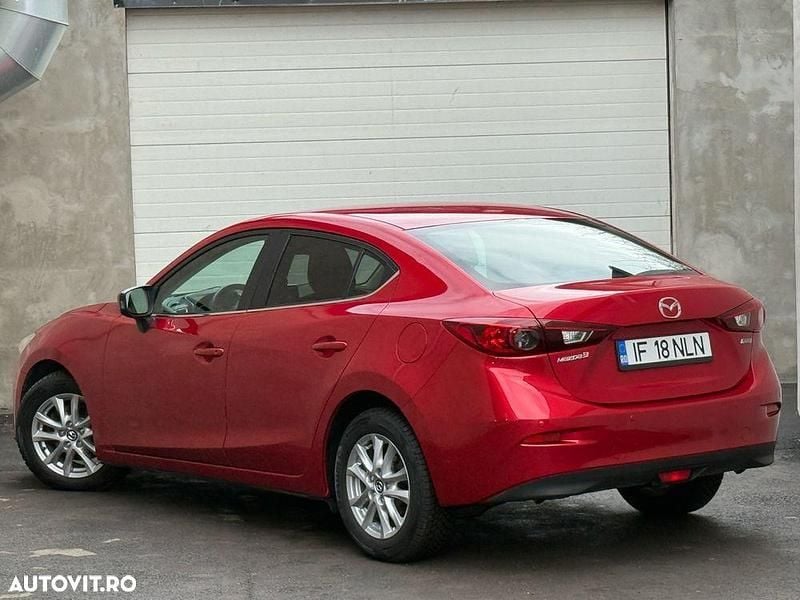 Second-hand Mazda 3 120 CP (88 kW) 2016 Culoarerosu Berlinǎ
