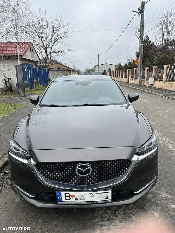 Second-hand Mazda 6 Takumi-Line 194 CP (142 kW) 2019 Culoaremaro Berlinǎ