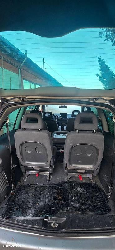 Second-hand VW Sharan Comfortline 115 CP (84 kW) 2006 Culoaregri Monovolum