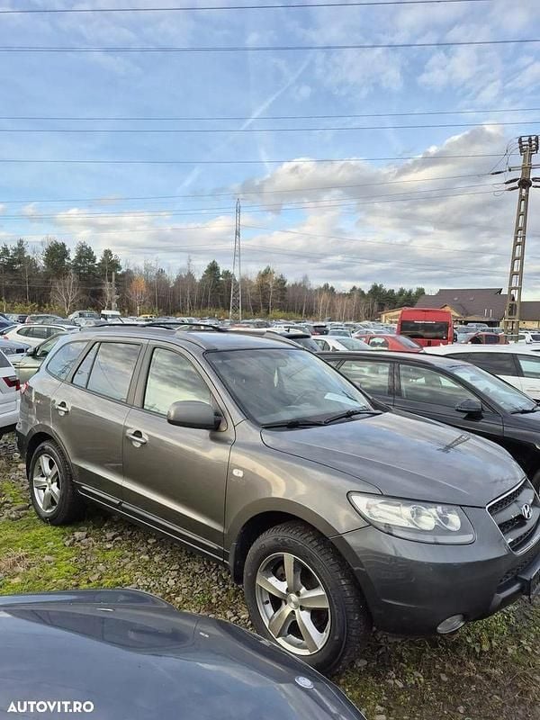 Culoaremaro Utilizat 2010 Hyundai Santa Fe GLS SUV | 4.960 EUR (Preț OK) - Imagine 1/4