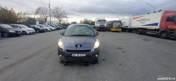 Gri Utilizat 2011 Peugeot 5008 Monovolum | 4.500 EUR (Preț OK) - Imagine 1/4