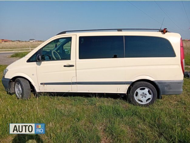 Galben Utilizat 2011 Mercedes Vito Monovolum | 7.500 EUR - Imagine 1/4
