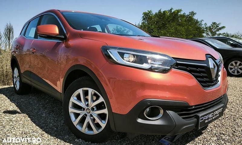 Culoarerosu Utilizat 2018 Renault Kadjar Zen SUV | 12.600 EUR (Preț OK) - Imagine 1/4