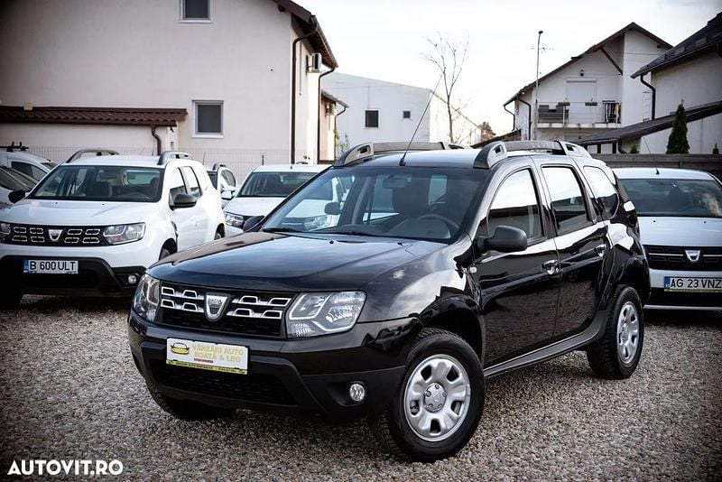 Culoarenegru Utilizat 2014 Dacia Duster Lauréate SUV | 7.250 EUR (Preț bun) - Imagine 1/4