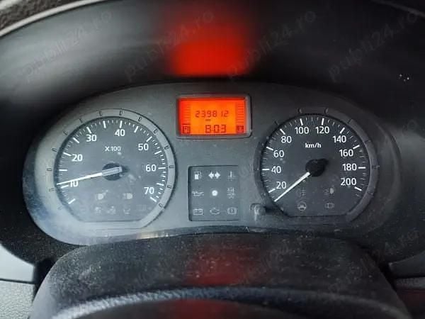 Utilizat 2004 Dacia Logan Berlinǎ | 900 EUR (Preț bun) - Imagine 1/4