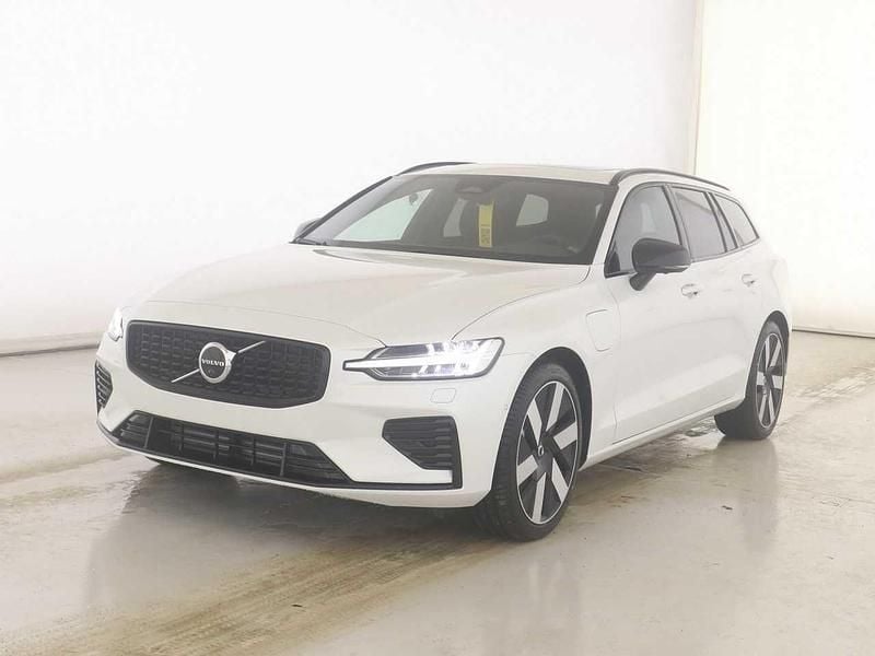 Utilizat 2025 Volvo V60 Plus Break | 47.539 EUR - Imagine 1/1