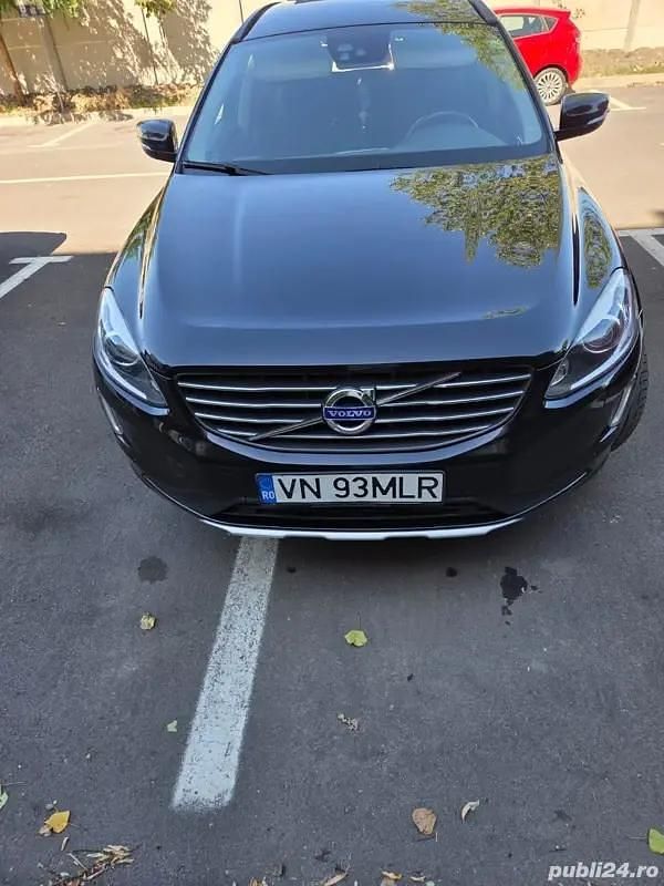 Negru Second-hand 2014 Volvo XC60 SUV | 13.000 EUR (Puțin scump) - Imagine 1/4