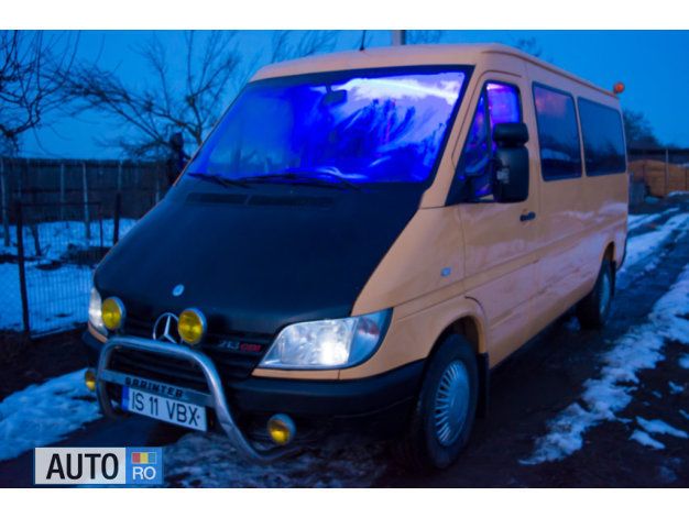 Galben Utilizat 2002 Mercedes Sprinter Van | 6.500 EUR (Preț bun) - Imagine 1/3