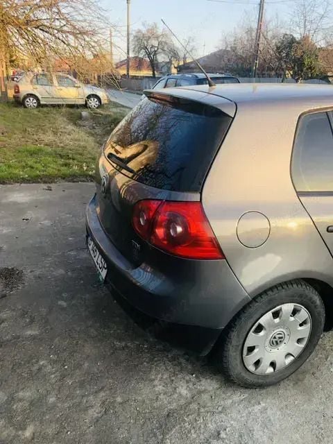 Second-hand VW Golf V 90 CP (66 kW) 2007 Hatchback