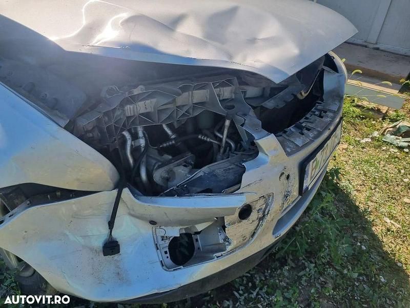 Culoareargint Utilizat 2007 Ford Focus Trend Hatchback | 4.999 EUR - Imagine 1/4