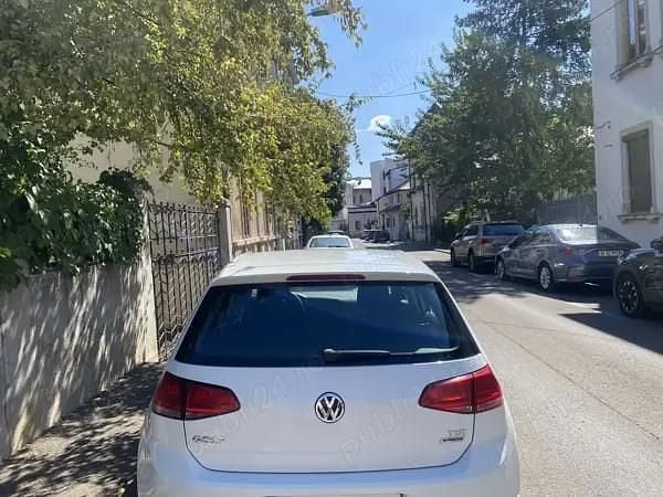 Second-hand VW Golf Sportsvan Trendline 85 CP (62 kW) 2014 Alb Monovolum