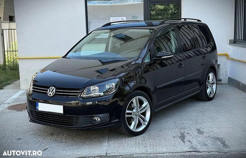 Culoarenegru Utilizat 2012 VW Touran Highline Monovolum | 5.999 EUR (Preț OK) - Imagine 1/4