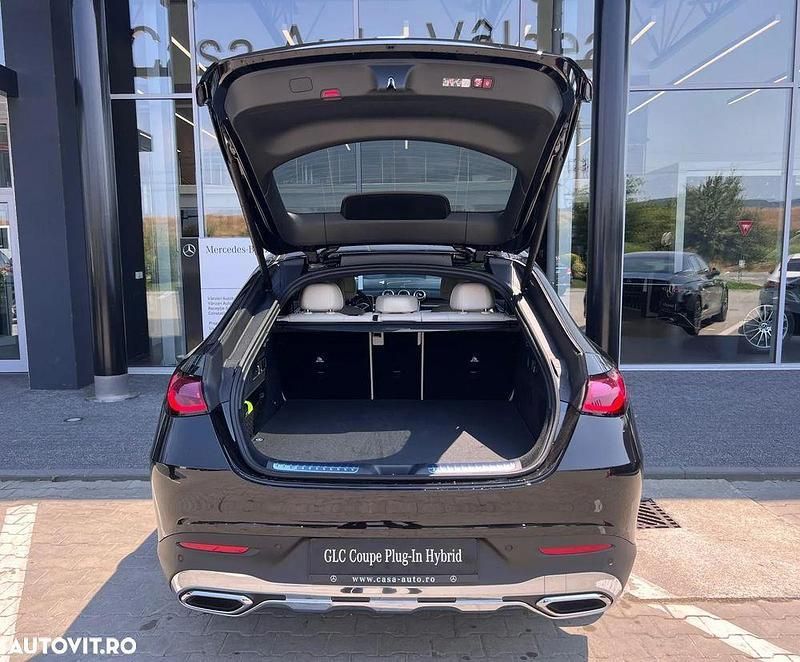 Second-hand Mercedes GLC300 313 CP (230 kW) 2025 Negru Coupe