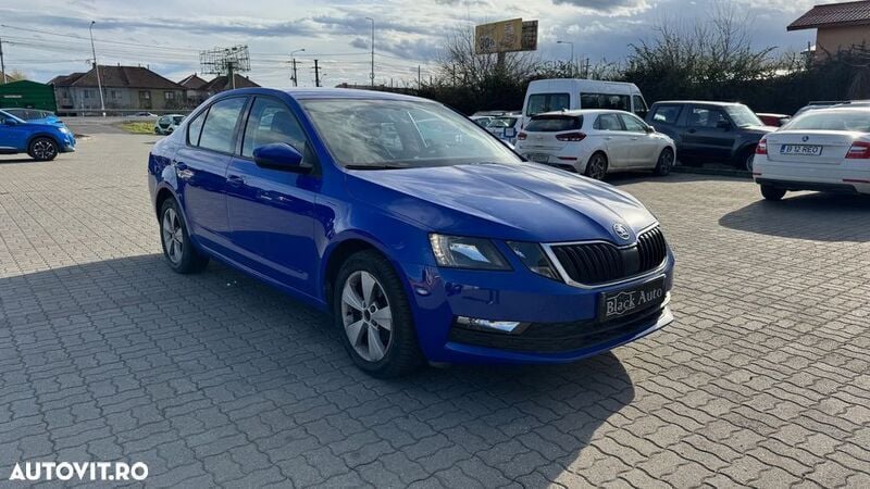 Albastru Utilizat 2018 Skoda Octavia Break | 12.600 EUR (Preț OK) - Imagine 1/4