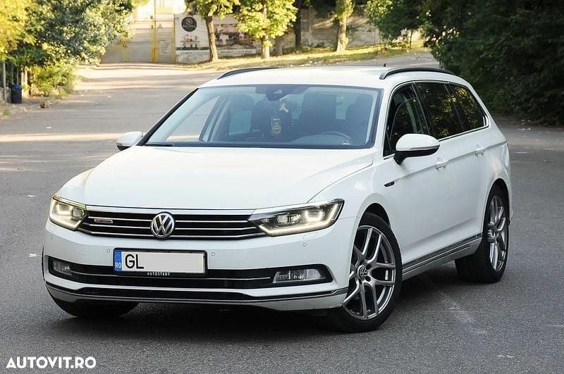 Second-hand VW Passat Highline 190 CP (139 kW) 2019 Culoarealb Break
