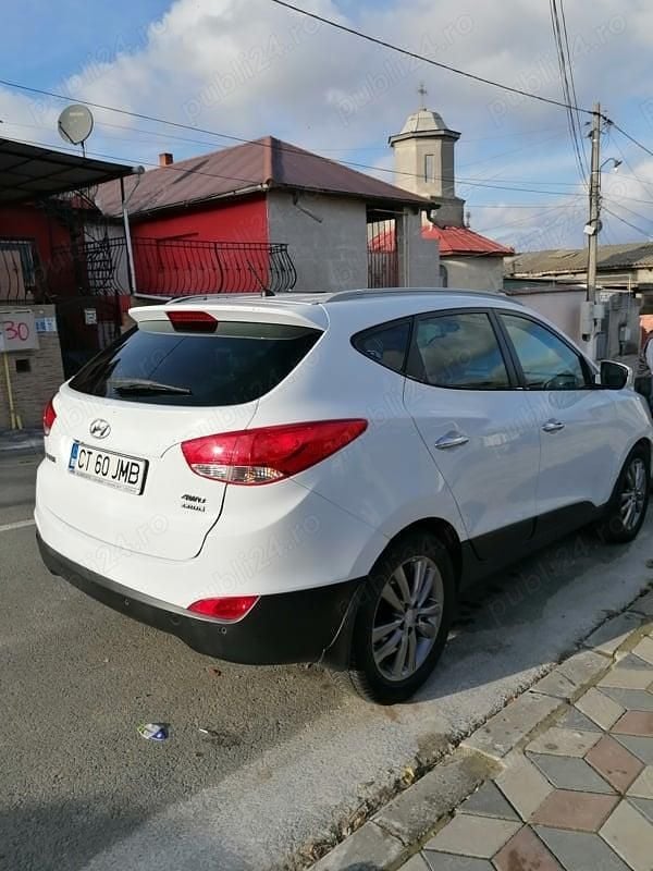 Utilizat 2010 Hyundai ix35 SUV | 7.700 EUR (Preț OK) - Imagine 1/4