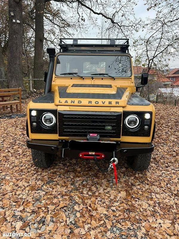 Culoarebej Utilizat 2008 Land Rover Defender S SUV | 33.000 EUR - Imagine 1/4