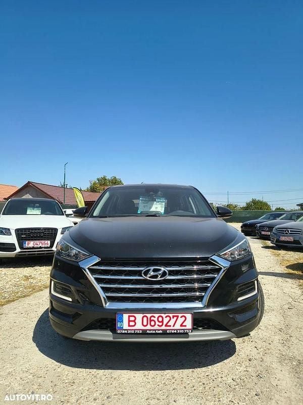 Culoarenegru Utilizat 2020 Hyundai Tucson Premium SUV | 18.990 EUR (Preț bun) - Imagine 1/4