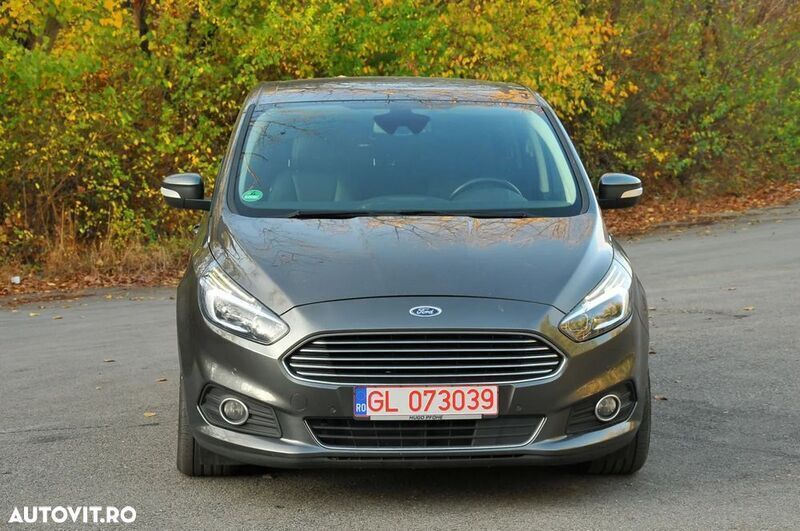 Second-hand Ford S-MAX Titanium 150 CP (110 kW) 2017 Maro Monovolum