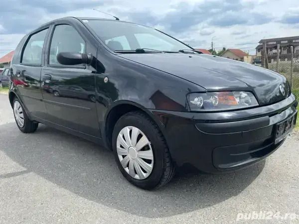 Utilizat 2003 Fiat Punto Hatchback | 700 EUR - Imagine 1/4