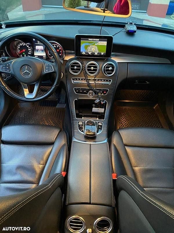 Second-hand Mercedes C200 184 CP (135 kW) 2016 Culoaregri Berlinǎ