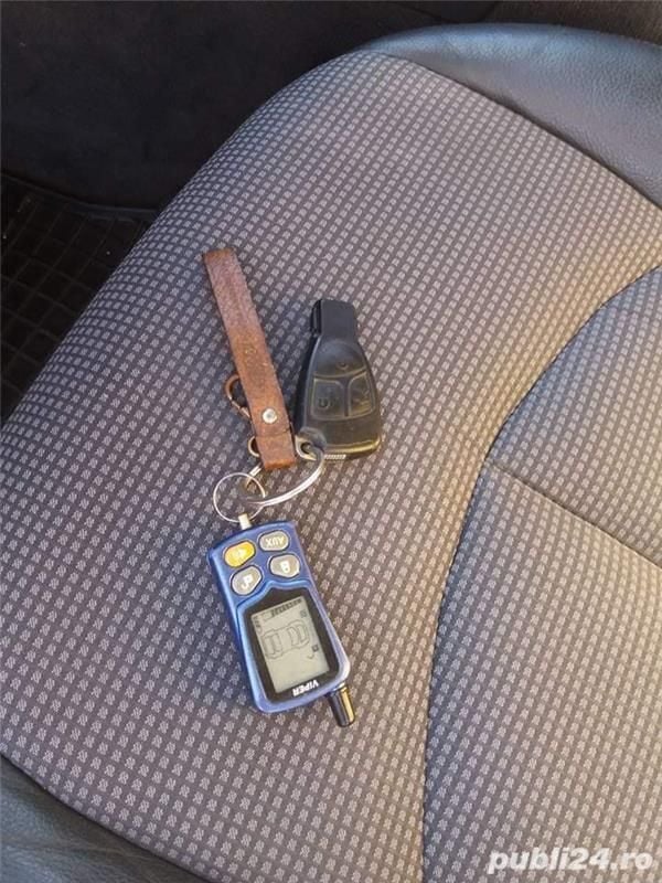 Second-hand Mercedes E320 200 CP (147 kW) 2005 Argintiu Berlinǎ