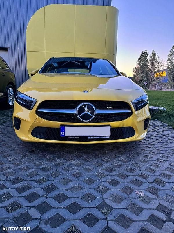 Culoaregalbeuriu Utilizat 2021 Mercedes A250 Progressive Hatchback | 27.000 EUR (Preț OK) - Imagine 1/4