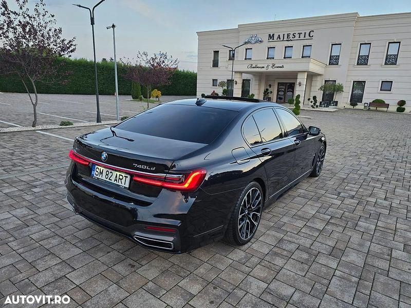 Second-hand BMW 740L Comfort Edition 340 CP (250 kW) 2021 Culoarenegru Berlinǎ