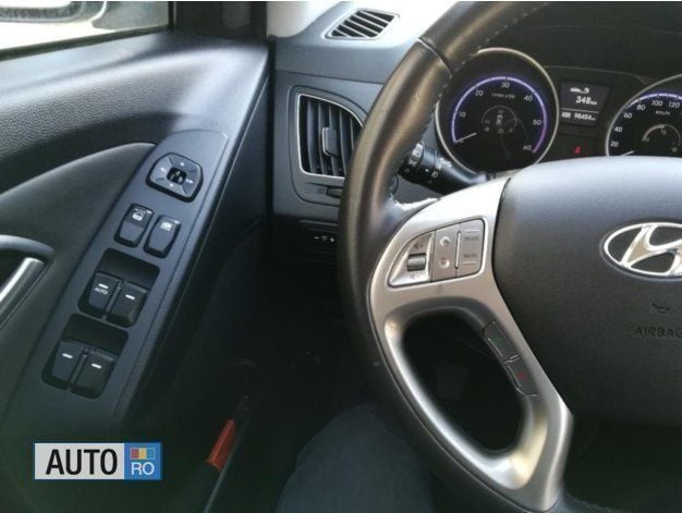 Second-hand Hyundai ix35 136 CP (100 kW) 2012 Alb SUV