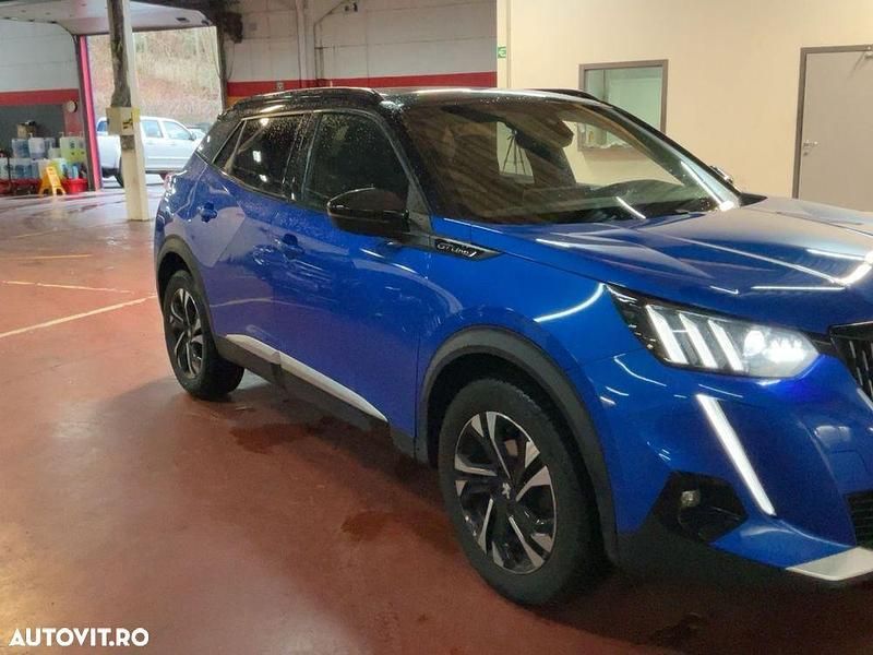 Second-hand Peugeot 2008 GT 130 CP (95 kW) 2020 Culoaregri SUV